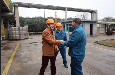 鼓干劲、送祝福 向坚守在岗位的广东会gdh奋斗者致敬